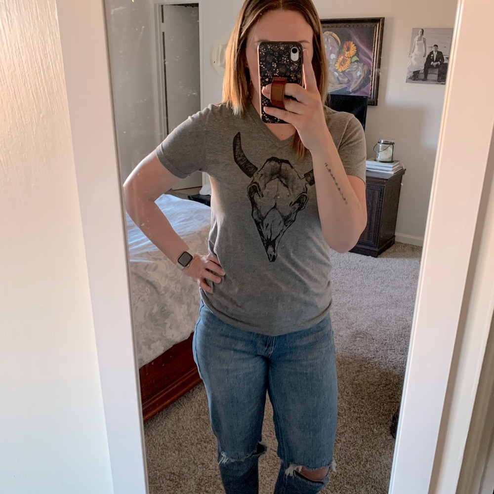 Womens Grey Skull Vneck